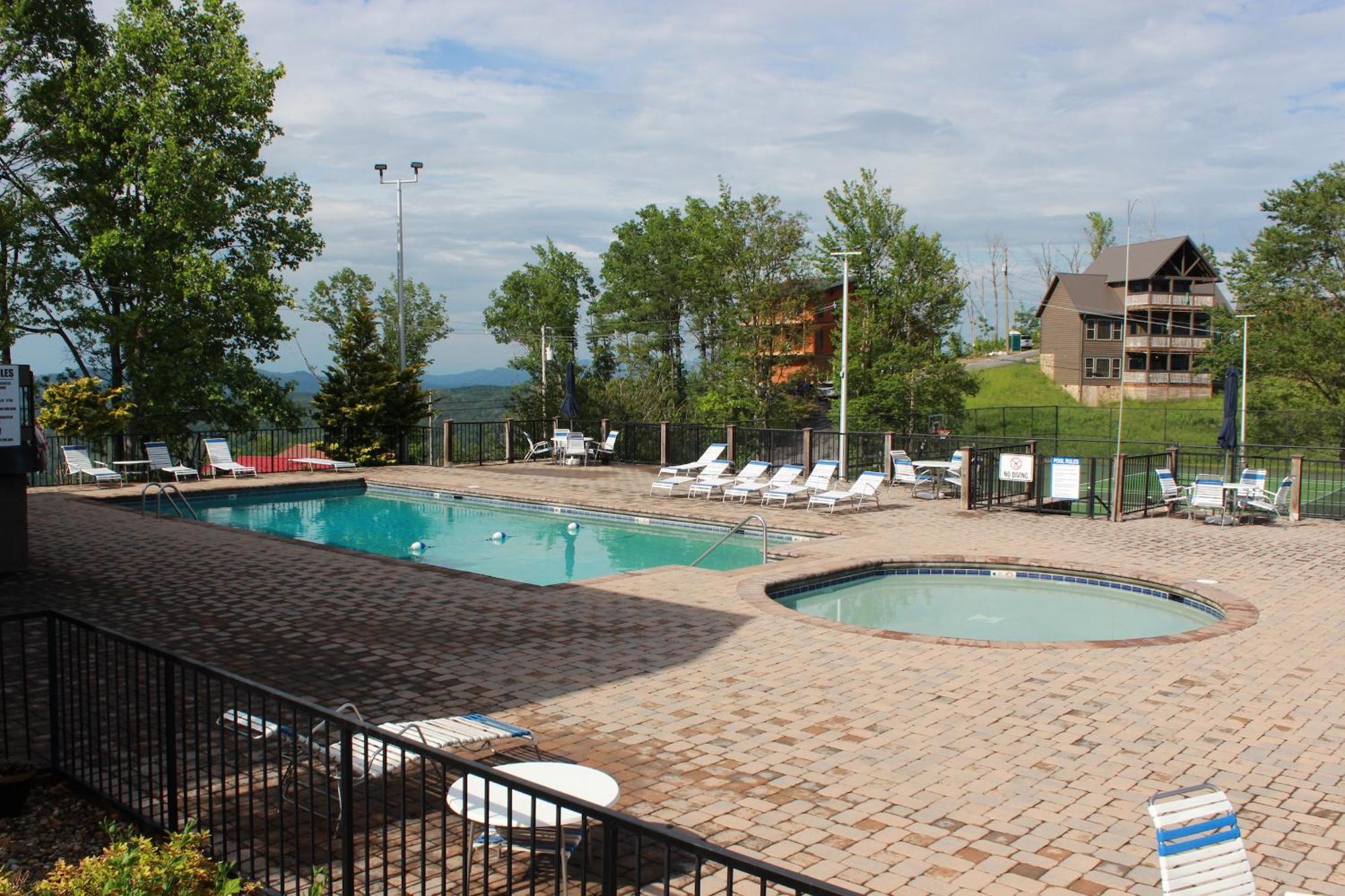Heavenly View - Bear Themed Cabin, Hottub, Dog-Friendly, Near Gatlinburg Exterior foto